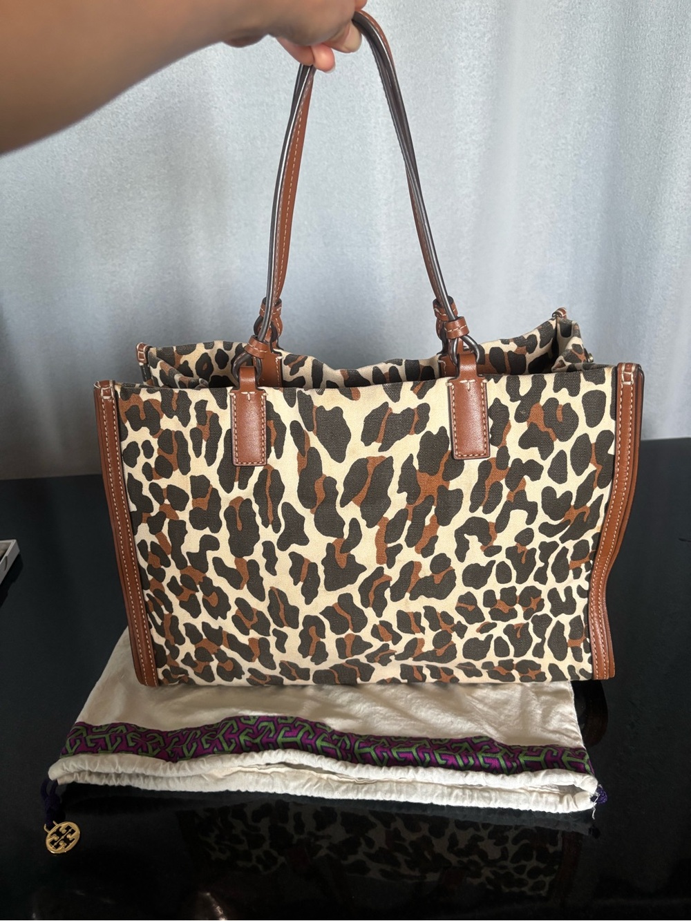 Authentic Tory Burch Ella Leopard Print Leather-Trim canvas Tote - Brown/Cream - Picture 2 of 16